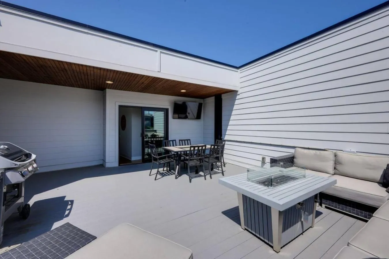Two Townhomes Rooftop Lounges With Skyline Views Nashville 0*,