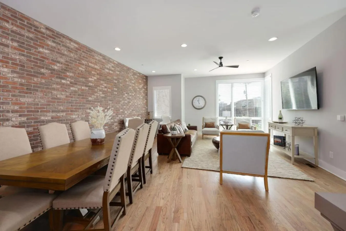 Two Townhomes Rooftop Lounges With Skyline Views Nashville 0*,
