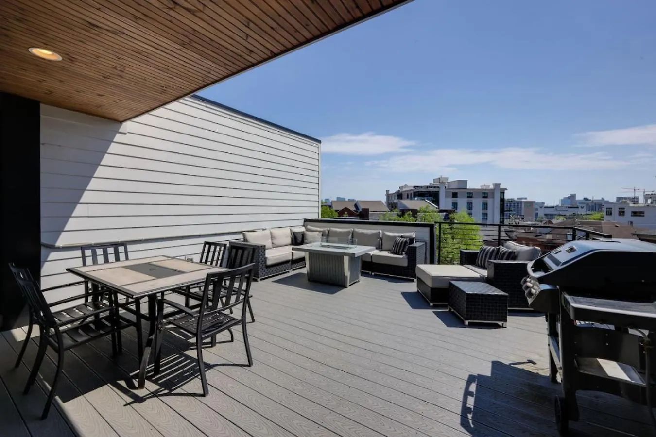 Dom wakacyjny Two Townhomes Rooftop Lounges With Skyline Views Nashville Stany Zjednoczone Ameryki